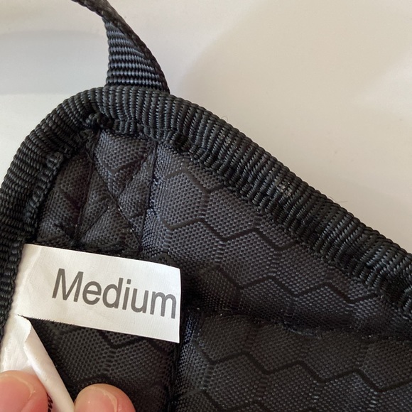 Kurgo harness in medium - Picture 5 of 11